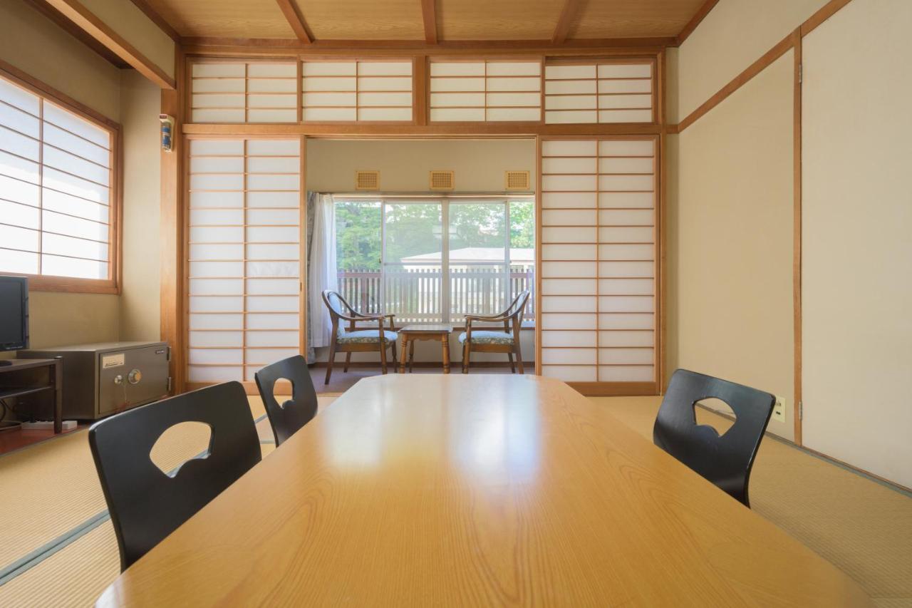 Shibu Onsen Kadoya Hotel Yamanouchi  Exterior photo