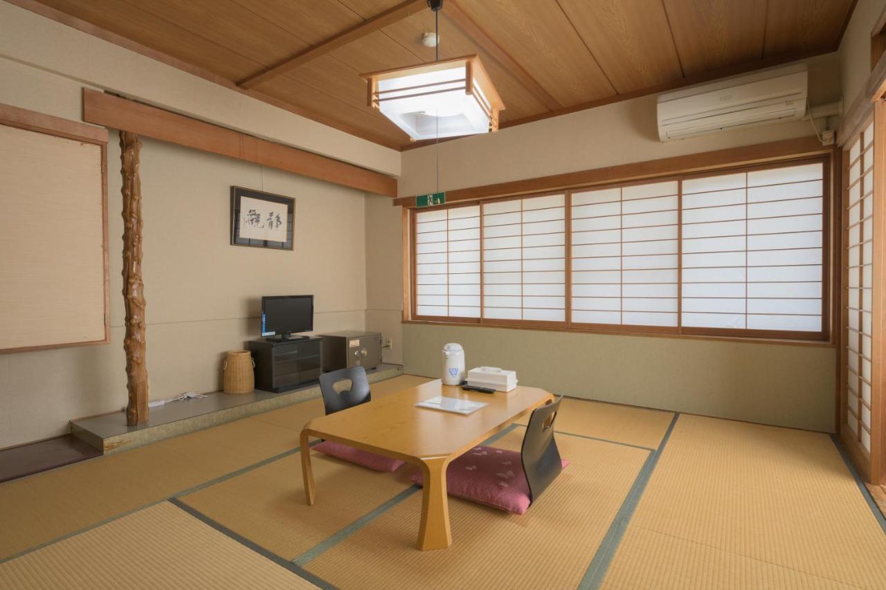 Shibu Onsen Kadoya Hotel Yamanouchi  Exterior photo